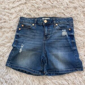revery kids shorts